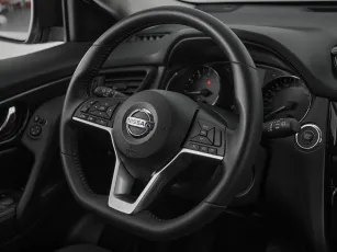 Nissan  10