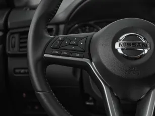 Nissan  11