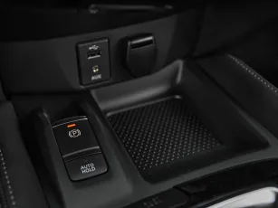 Nissan  18