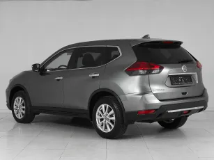 Nissan  4