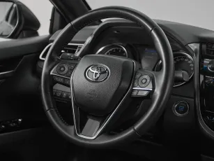 Toyota  10