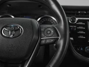 Toyota  12