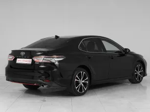 Toyota  6