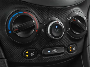 Hyundai  12