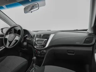 Hyundai  8