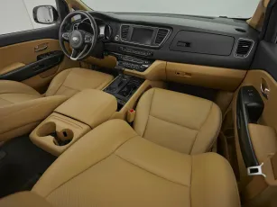 Kia  9