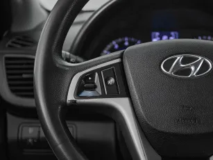 Hyundai  10