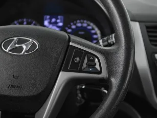 Hyundai  11