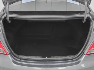 Hyundai  15