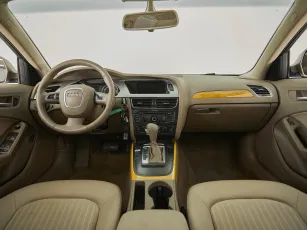 Audi  8