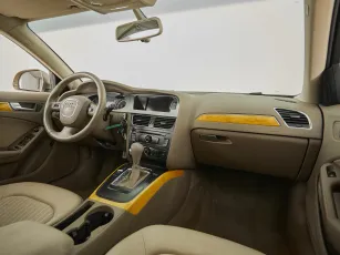 Audi  9