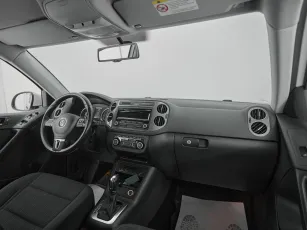 Volkswagen  9