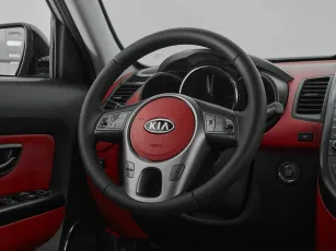 Kia  11