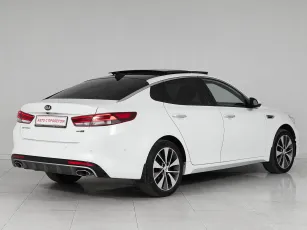 Kia  6