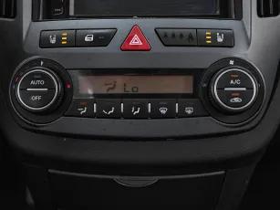 Kia  16