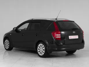 Kia  4