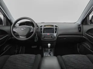 Kia  8