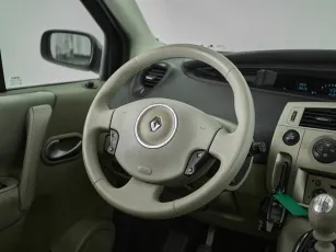 Renault  11