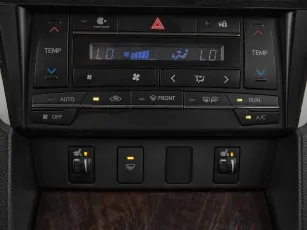 Toyota  19