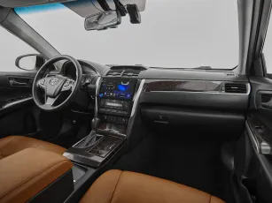 Toyota  9