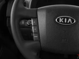Kia  11