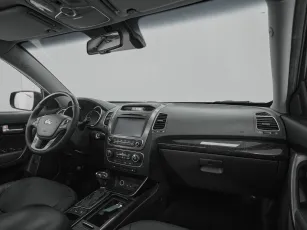 Kia  10