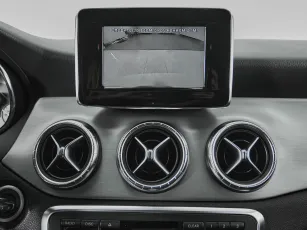 Mercedes-Benz  17