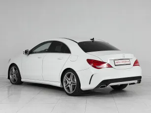 Mercedes-Benz  4