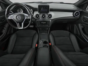 Mercedes-Benz  8