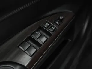 Nissan  13