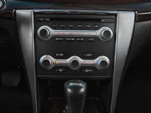 Nissan  18