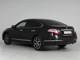 Nissan  4