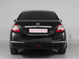 Nissan  5