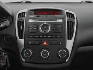 Kia  14
