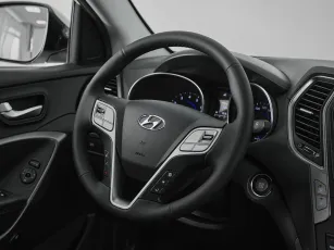 Hyundai  10