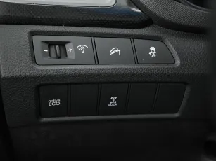 Hyundai  13