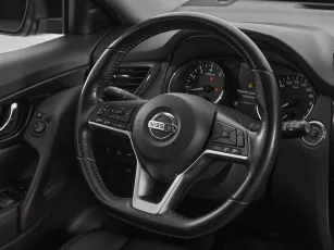 Nissan  11