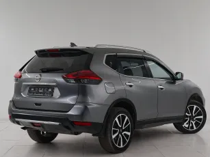 Nissan  6