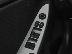 Hyundai  13