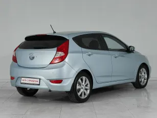 Hyundai  6