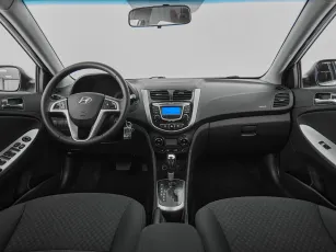 Hyundai  8