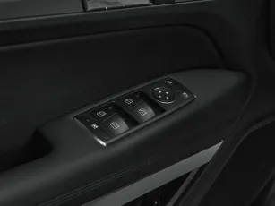 Mercedes-Benz  14