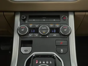 Land Rover  17