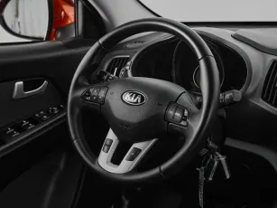 Kia  10