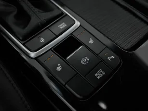Kia  17