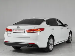 Kia  6