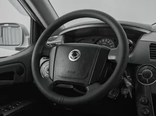 SsangYong  10