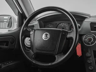 SsangYong  10