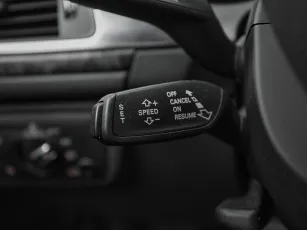 Audi  12
