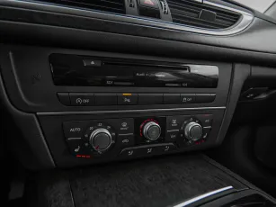 Audi  19